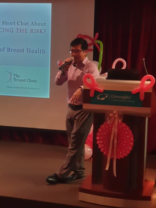 Dr Tang at Gleneagles giving a talk about breast cancer